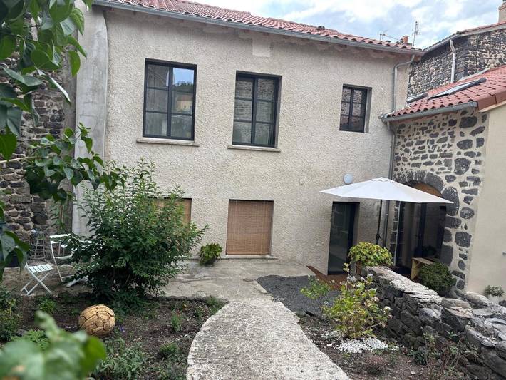 Gîte pour 4 personnes, avec vue à Le Monastier-sur-Gazeille - 2