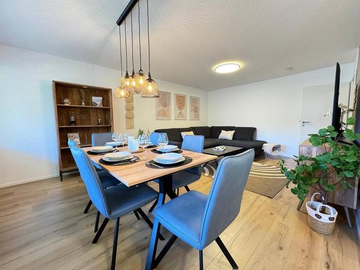 Ferienwohnung für 6 Personen, mit Balkon und Terrasse in Sindelfingen