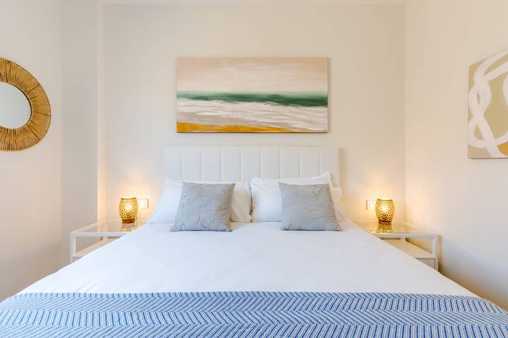 Ganze Wohnung, Bali in Rincón | Elegante Wohnung mit Terrasse & Meerblick in Rincón de la Victoria, Costa del Sol