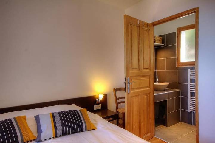 Location de vacances pour 2 personnes, avec Piscine à Urtaca - 4