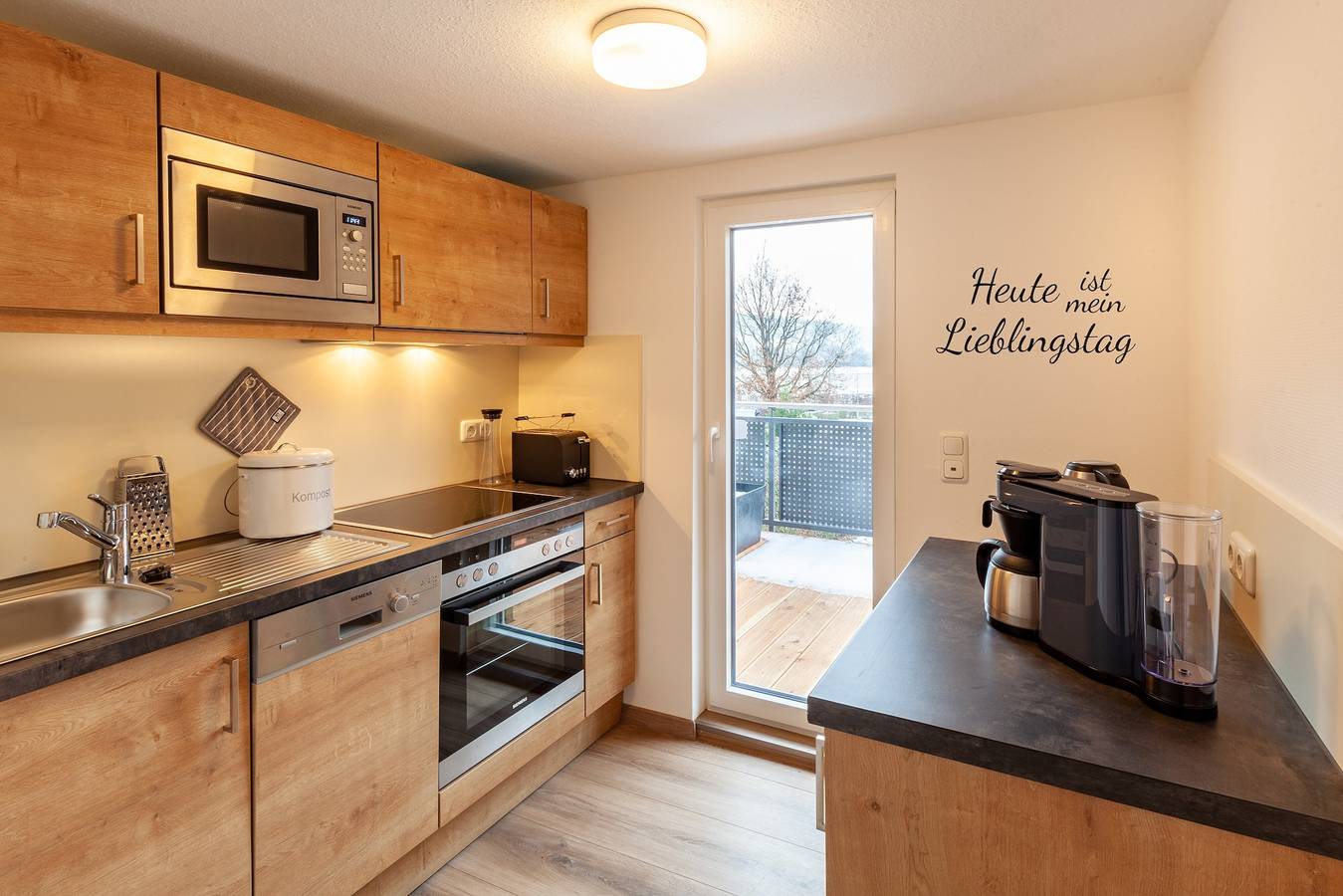 Ganze Wohnung, Ferienwohnung 'Rhön' mit Balkon, Gemeinschaftsgarten und Wi-Fi in Wächtersbach, Main-Kinzig-Kreis