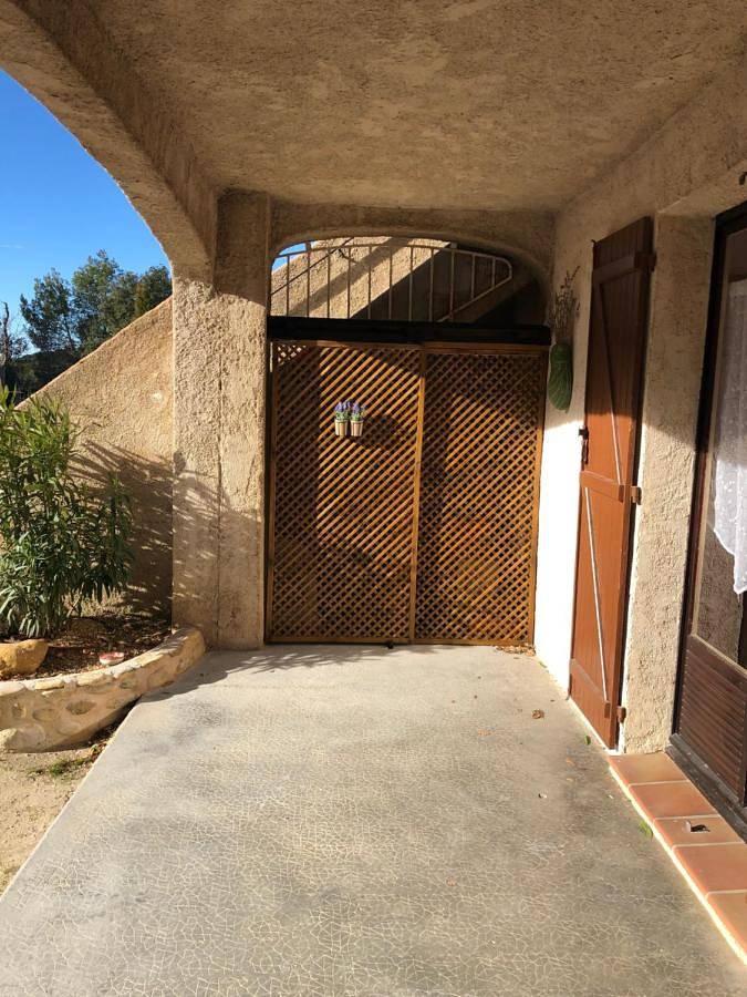 Gîte pour 5 personnes, avec terrasse à Sainte-Croix-du-Verdon - 2