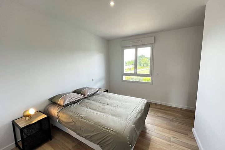 Location de vacances pour 10 personnes, avec terrasse et jardin à Saubion - 4