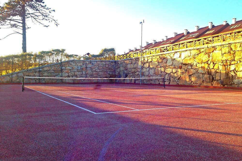 First Line Beach, Spa, Swimming Pools, Tennis, Paddle, Squash, Garden, Children'S Playground. in O Grove, Rías Baixas