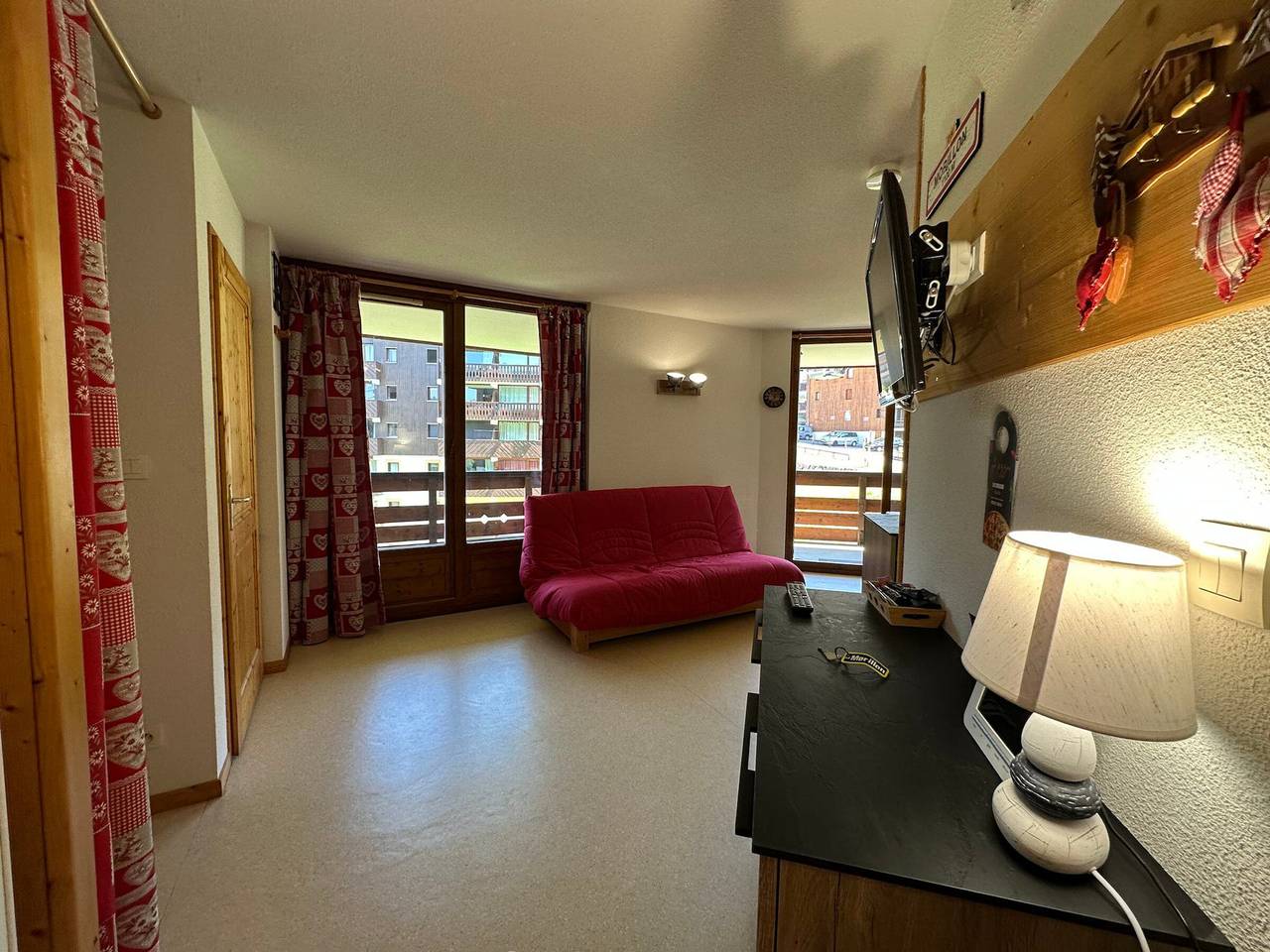 Appartamento intero, Ski-In/Ski-Out Apartment for 6 with East-Facing Balcony and Modern Amenities in Station de Morillon, Grand Massif