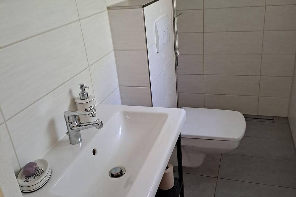 Apartamento entero, Weinberg-Bungalow 15, 2 bedrooms - Ferienhäuser Weinberg Prossen in Porschdorf, Bad Schandau