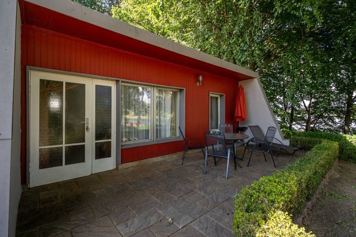 Vakantiehuis voor 4 personen, met Tuin en Uitzicht op het meer aan de Mecklenburgse meren