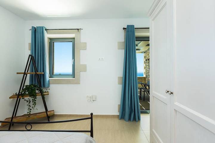 Villa avec vue imprenable sur la mer, intimité totale et piscine privée! A 2 km de la plage! in Région de Réthymnon