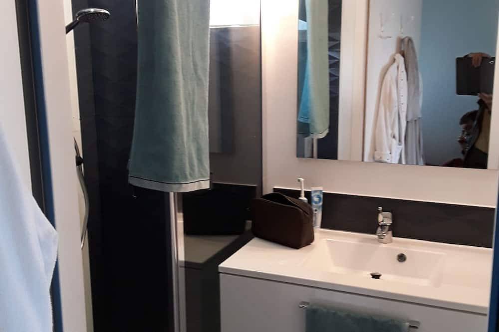 Apartamento entero, T1 Entièrement Rénové à 5 min de la Plage. Idéal Pour 2 Personnes in Quiberon, Côte des Mégalithes