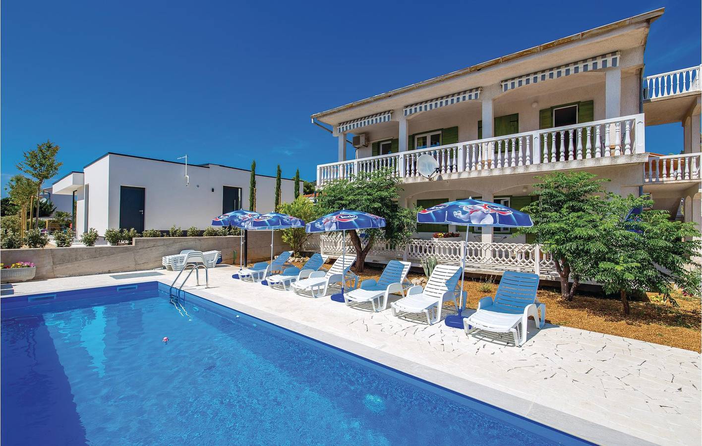 Ganze Ferienwohnung, Ferienwohnung für 6 Personen mit Terrasse in Barbat na Rabu, Rab