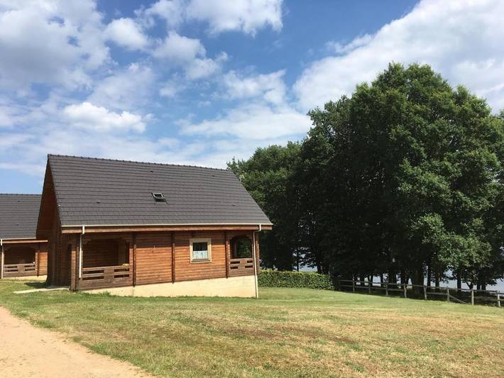 Chalet pour 4 personnes, avec vue sur le lac ainsi que jardin et vue dans le Parc naturel régional du Morvan - 3
