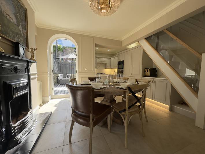 Log cabin for 6 people in Conwy