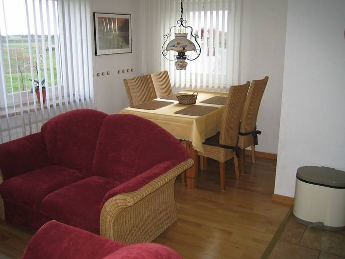 Chalet für 4 Personen, mit Terrasse und Garten auf Fehmarn - 2