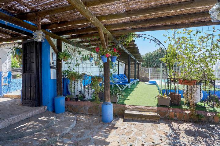Casa de Férias 'La Sierrezuela' com Vista Montanha, Piscina Privada e Wi-Fi in Castillo de Locubín, Sierras Subbéticas