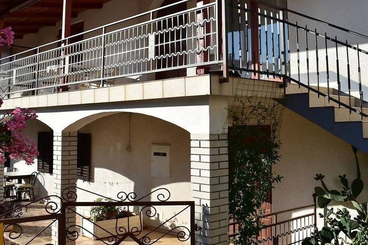 Ferienwohnung für 8 Personen, mit Garten und Balkon - 1