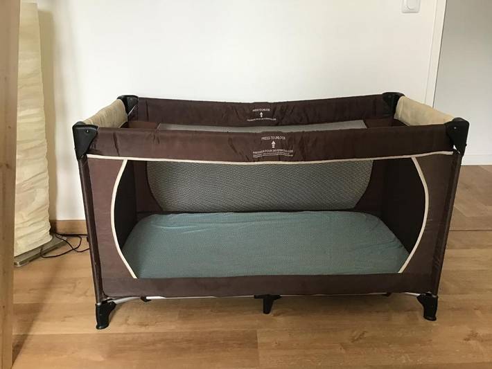Location de vacances pour 3 personnes, avec piscine ainsi que vue et jardin dans La Sauve - 4
