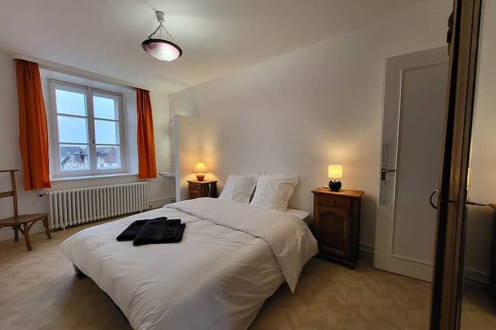 Ganze Wohnung, Propriété de Campagne Rénovée , à Proximité de Sentiers de Randonnées in Damprichard, Französischer Jura