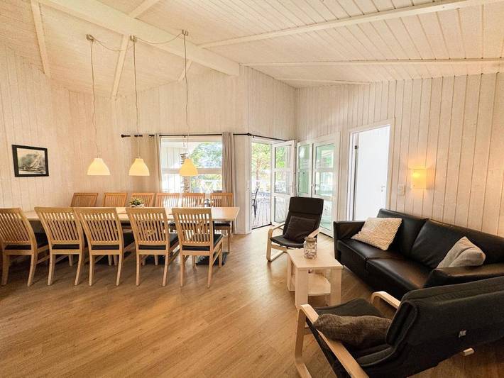 Ferienhaus für 12 Personen, mit Garten und Pool sowie Whirlpool und Sauna, mit Haustier in der Lübeck - 3