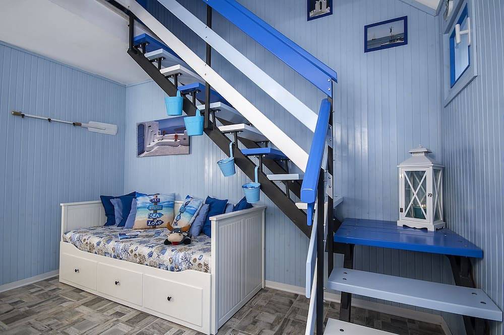 Hoofdhuis, 400 Meter Van Het Strand, Met Zwembad in Bibione, Provincie Venetië