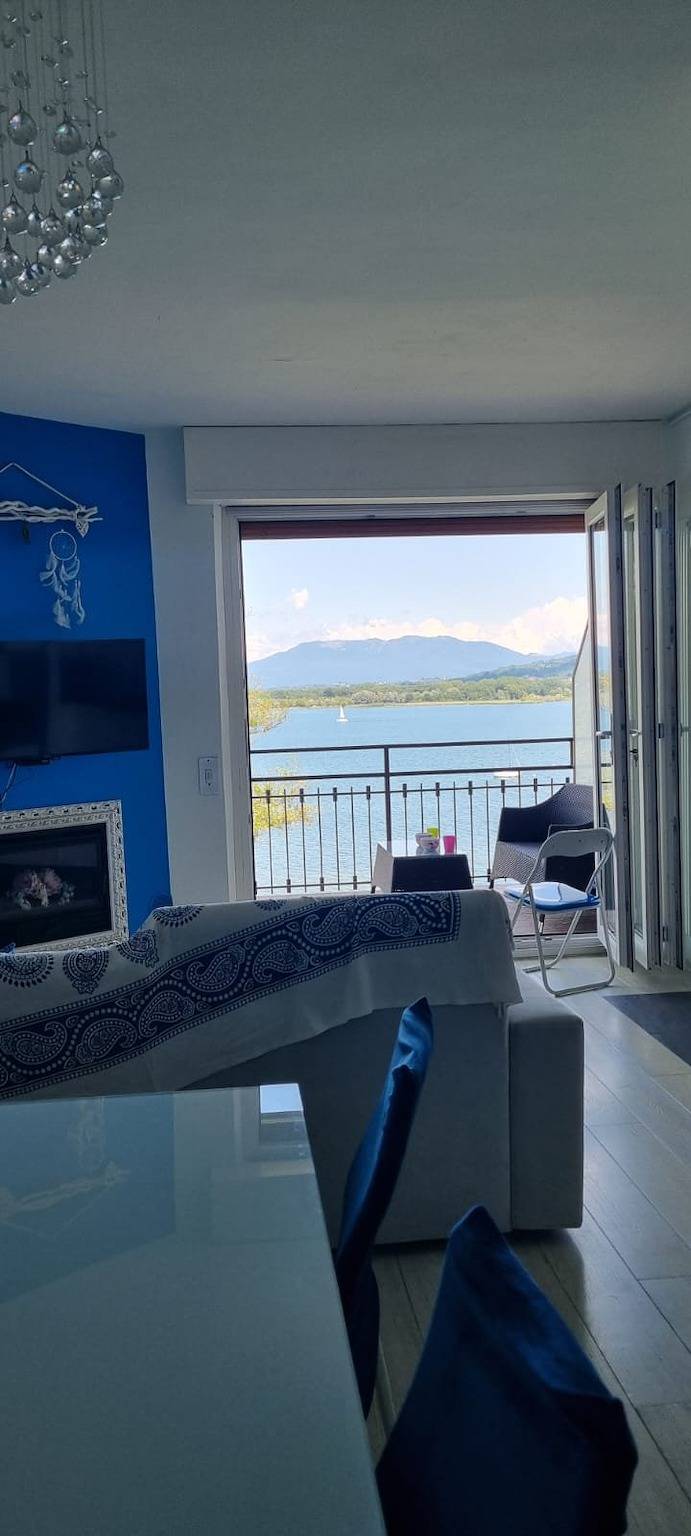 Apartamento entero, Panoramic apartment on the Lake in Dormelletto, Lago Maggiore (Piemonte)