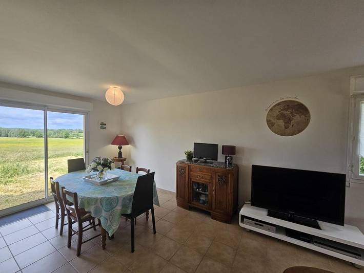 Location de vacances pour 7 personnes, avec vue et jardin à La Mesnière - 3