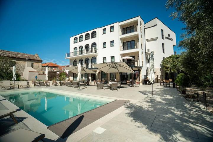 Hotel für 2 Personen, mit Garten und Pool - 1
