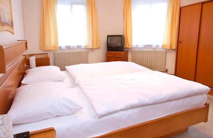 Hôtel pour 2 personnes, animaux acceptés dans Korneubourg - 3