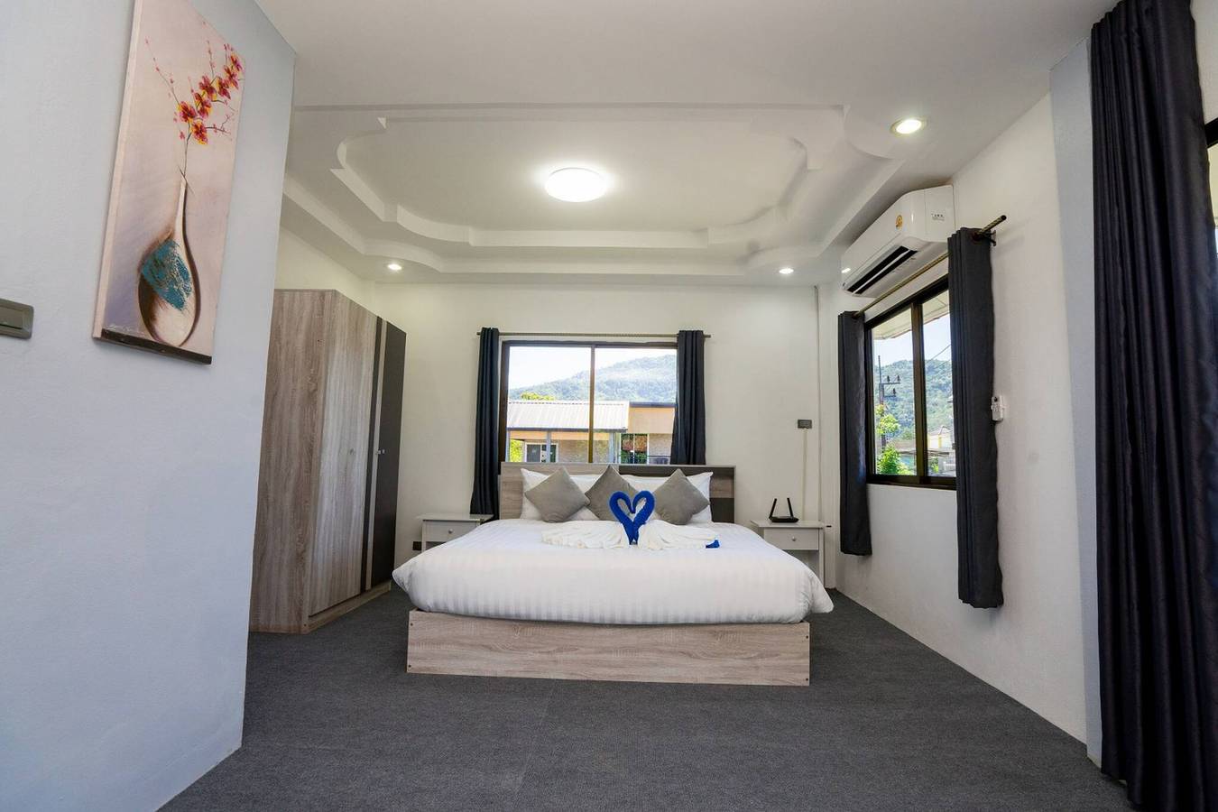 3 Bed 3 Bath Villa 400m to the Beach Sleeps 10 in Phuket