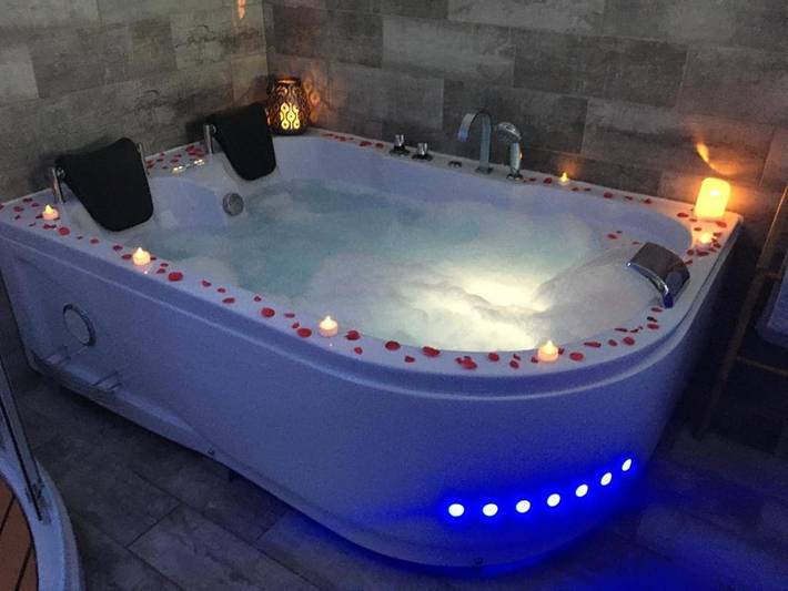 Maison de vacances pour 2 personnes, avec sauna ainsi que terrasse et jacuzzi, animaux acceptés - 1