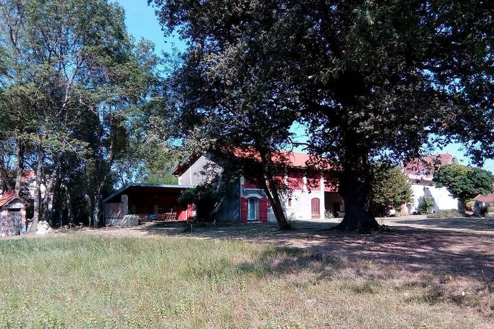 Gîte pour 2 personnes, avec jardin dans Saint-Girons-d'Aiguevives