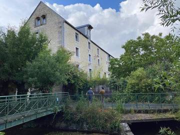 Cottage pour 25 personnes, avec jardin ainsi que vue et piscine à Mauzé-sur-le-Mignon