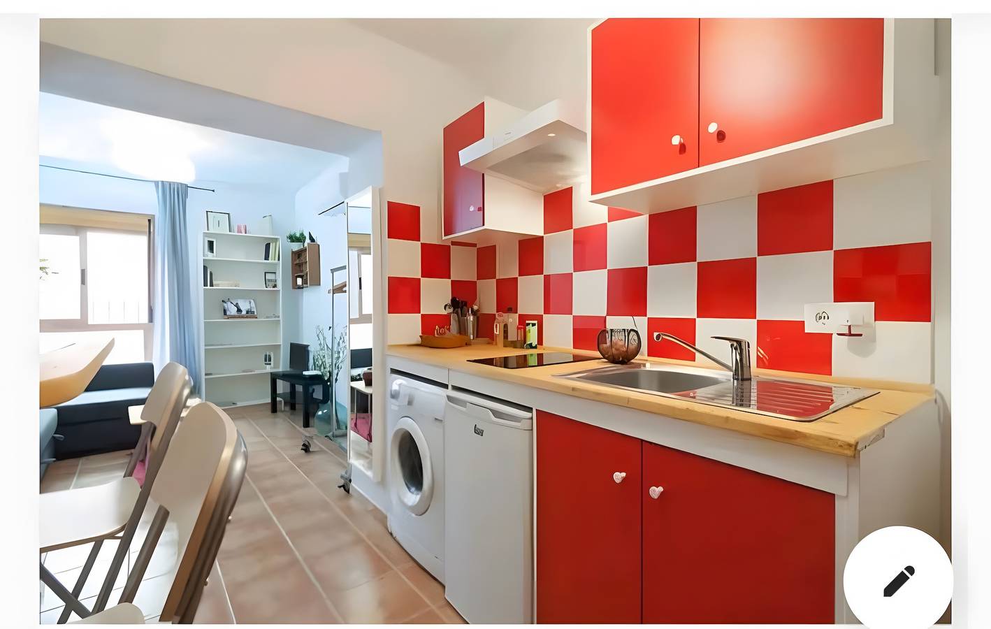 Estudio entero, Apartamento La Merced – Encanto y ubicación privilegiada en el corazón de Málaga in Málaga Centro, Málaga