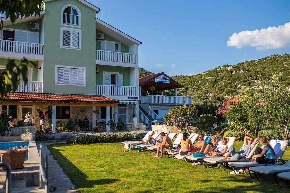 Villa Šolo – Peaceful Nature Park Getaway - Six Bedroom Villa With Heated Pool in Peračko Blato, Dubrovnik-Neretva