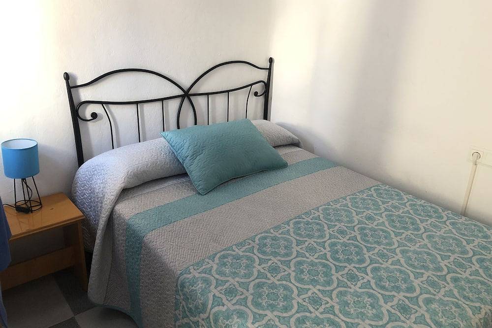 Casa Cañada 1, sleeps 6 people. in Benamahoma, Grazalema