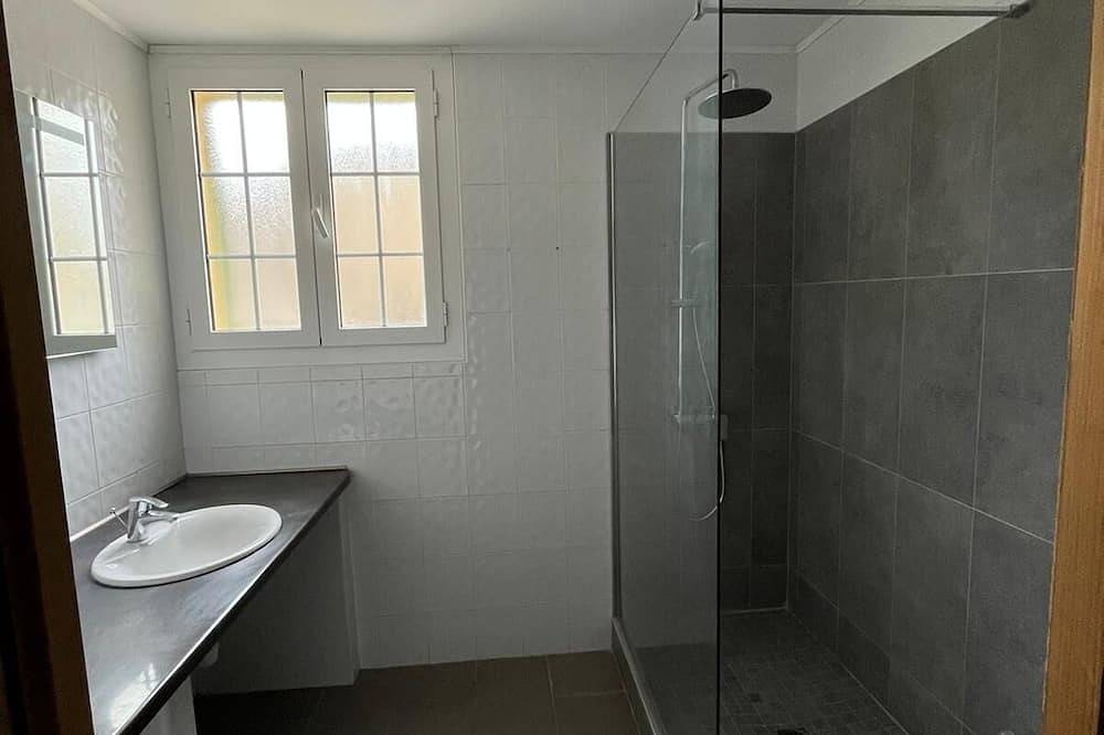 Appartement entier, Studio 30 m2 Dans Petit Port de Pêche in Centuri, Cap Corse