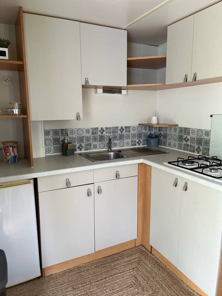 Camping pour 4 personnes, avec piscine et terrasse près du Canal du Midi - 4