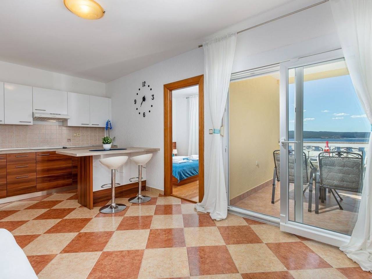 Apartamento entero, Wohnung mit Balkon und Meerblick in Dramalj, Condado de Primorje-Gorski Kotar