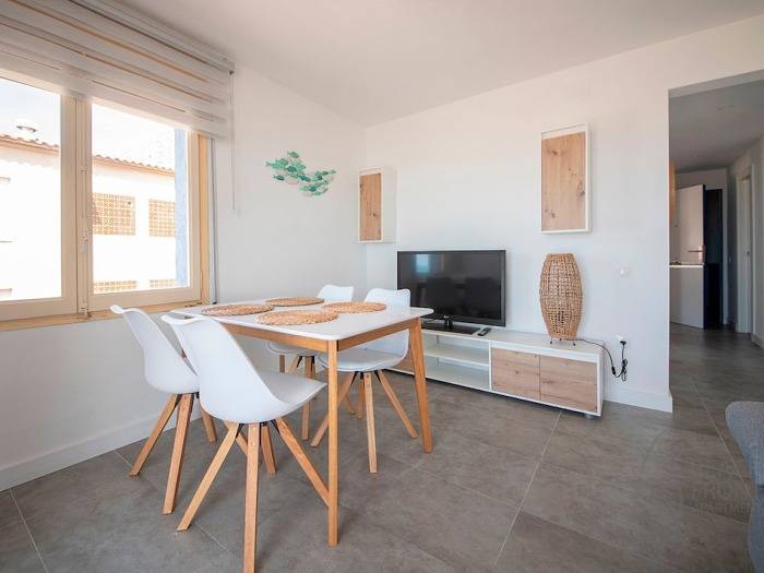 Appartement de vacances entier, R154 Beachfrontapartment 2º in Platja Llarga de Berà (Creixell), Roda de Berà