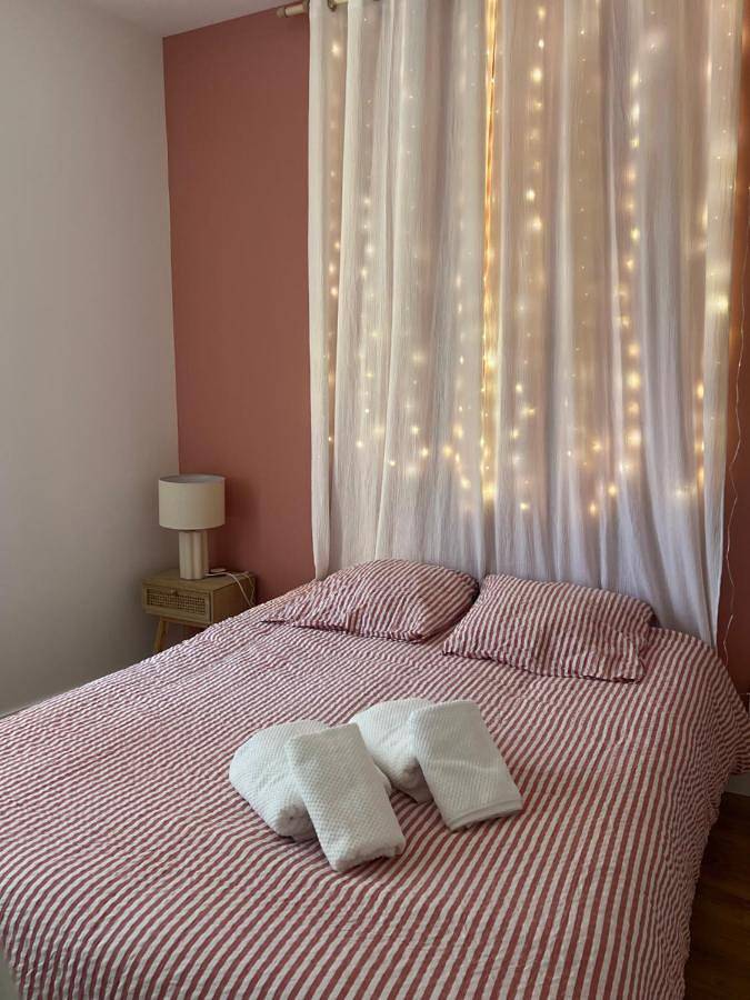 Double Room with Spa Bath in Saussan, Côte méditerranéenne (France)