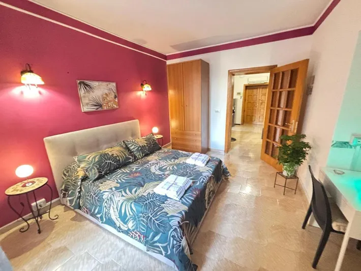 Holiday apartment for 6 people, with balcony and view - 1