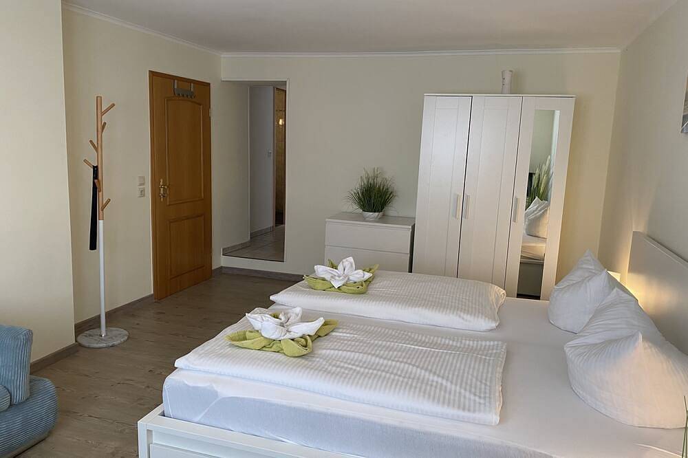 Ganze Wohnung, Ferienwohnung \"Hering\" & \"Sprotte\" in Klein Zicker, Mönchgut