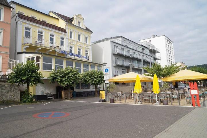 Ferienwohnung für 8 Personen, mit Terrasse