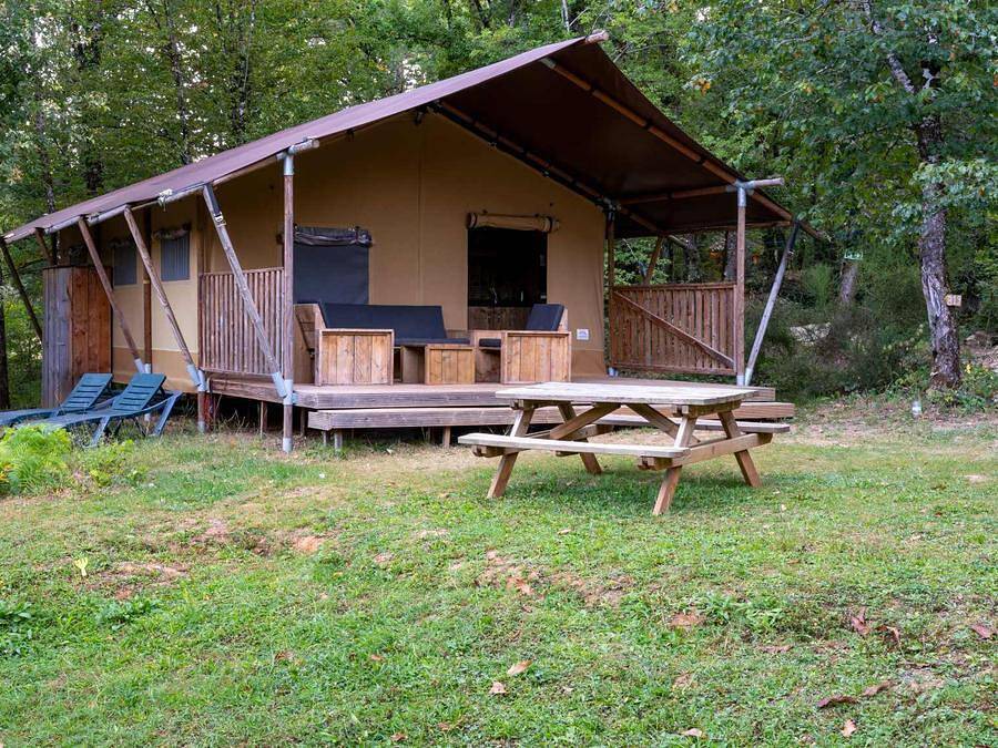 Camping Le Pech Charmant - Tent 6 persons - Lodge in Les Eyzies, Périgord Noir