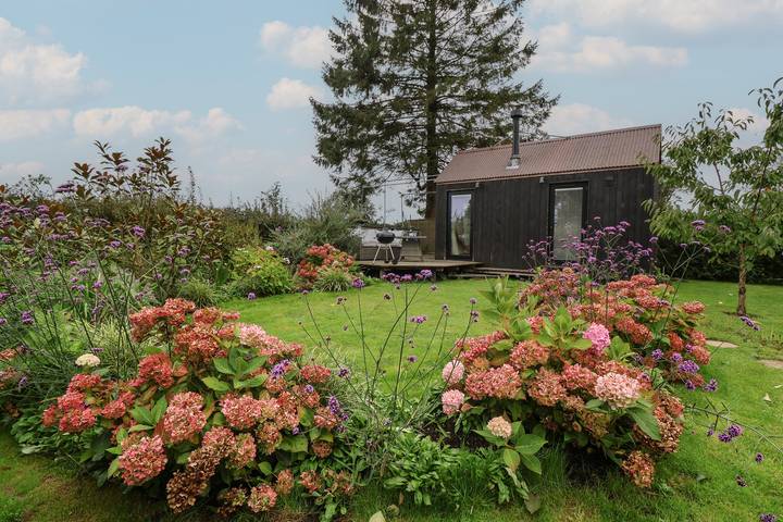 Holiday home for 2 people, with garden, with pets in Wiltshire