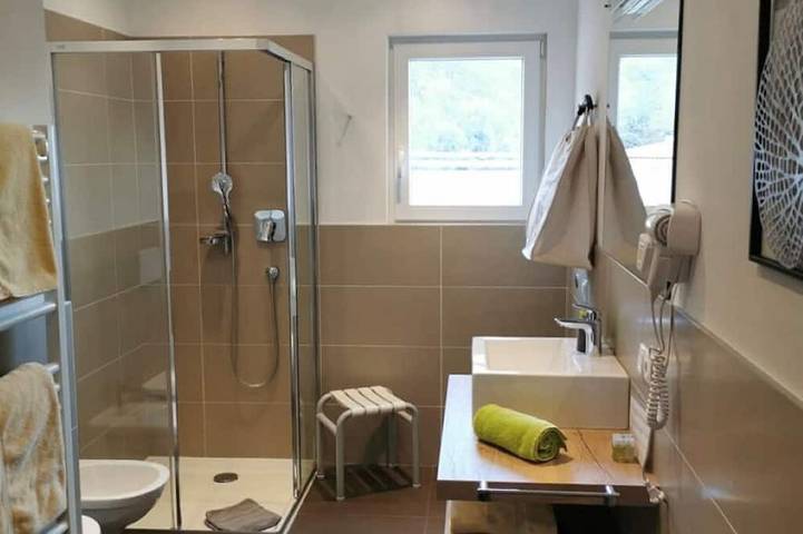 Ferienwohnung für 6 Personen, mit Balkon und Garten sowie Pool und Sauna in Nals - 4