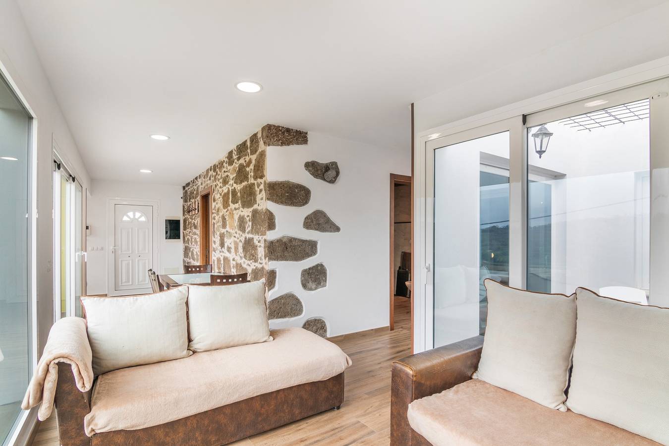 Casa Eloisa' avec vue sur les montagnes, terrasse privée et Wi-Fi in Lo Blanco, Teror