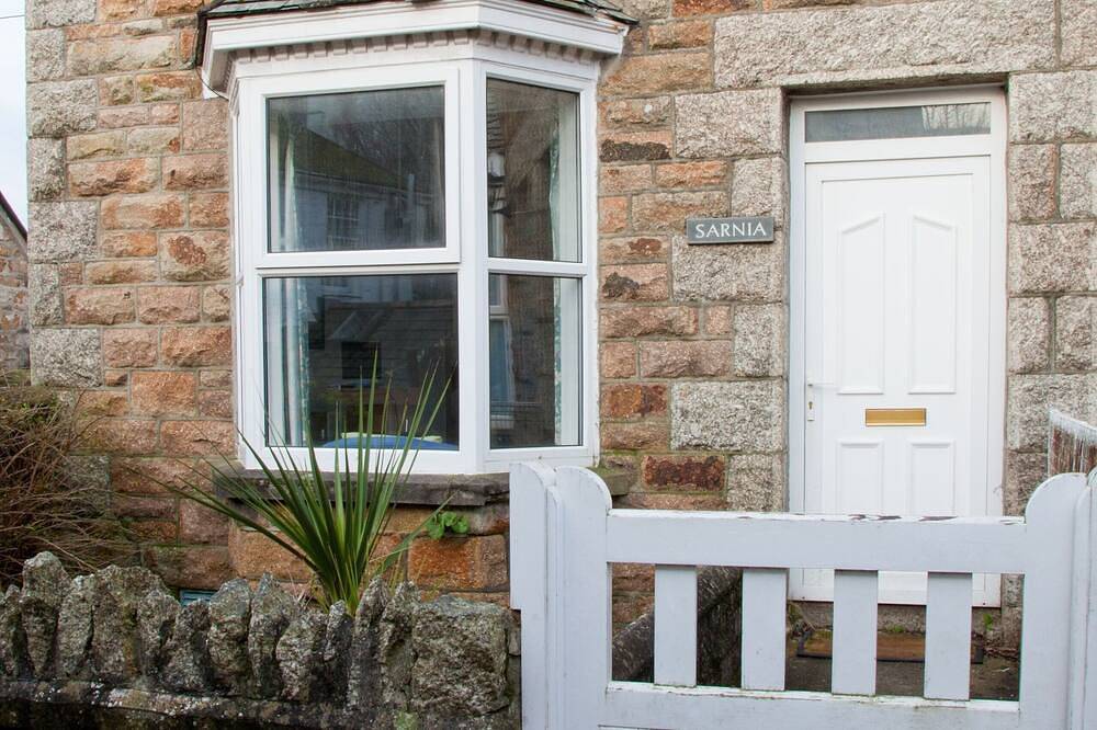 Cottage for 6 People in Marazion, Cornwall