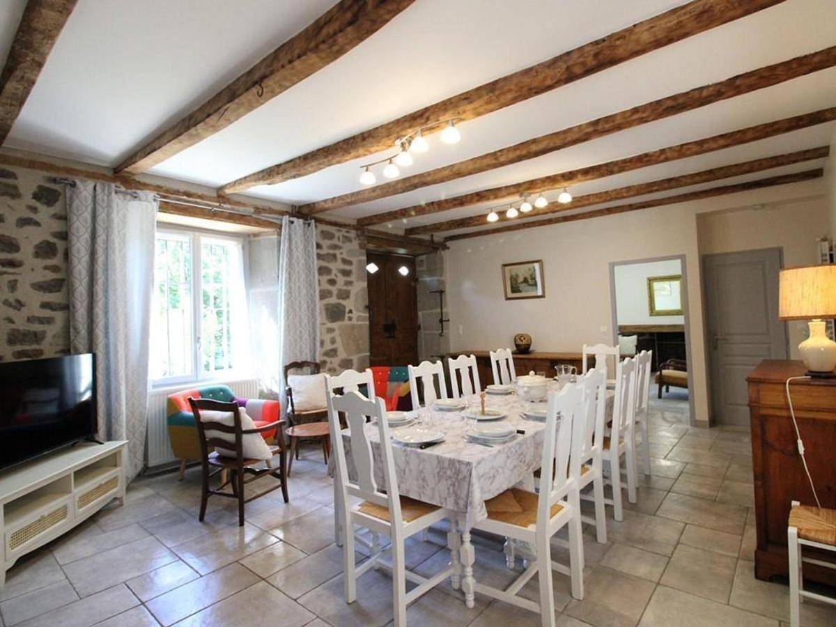 Holiday Home in Mandailles-Saint-Julien, Région d'Aurillac