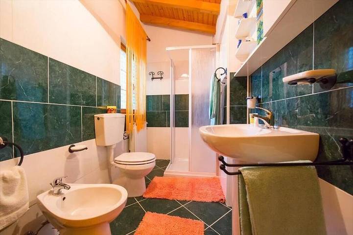 Ferienwohnung für 6 Personen, mit Balkon in Brusimpiano Gemeinde - 3