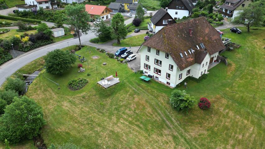 Ganze Wohnung, Ferienwohnung 3, 45 qm mit privater Terrasse, Gemeinschaftsgarten und WLAN in Triberg, Mittlerer Schwarzwald